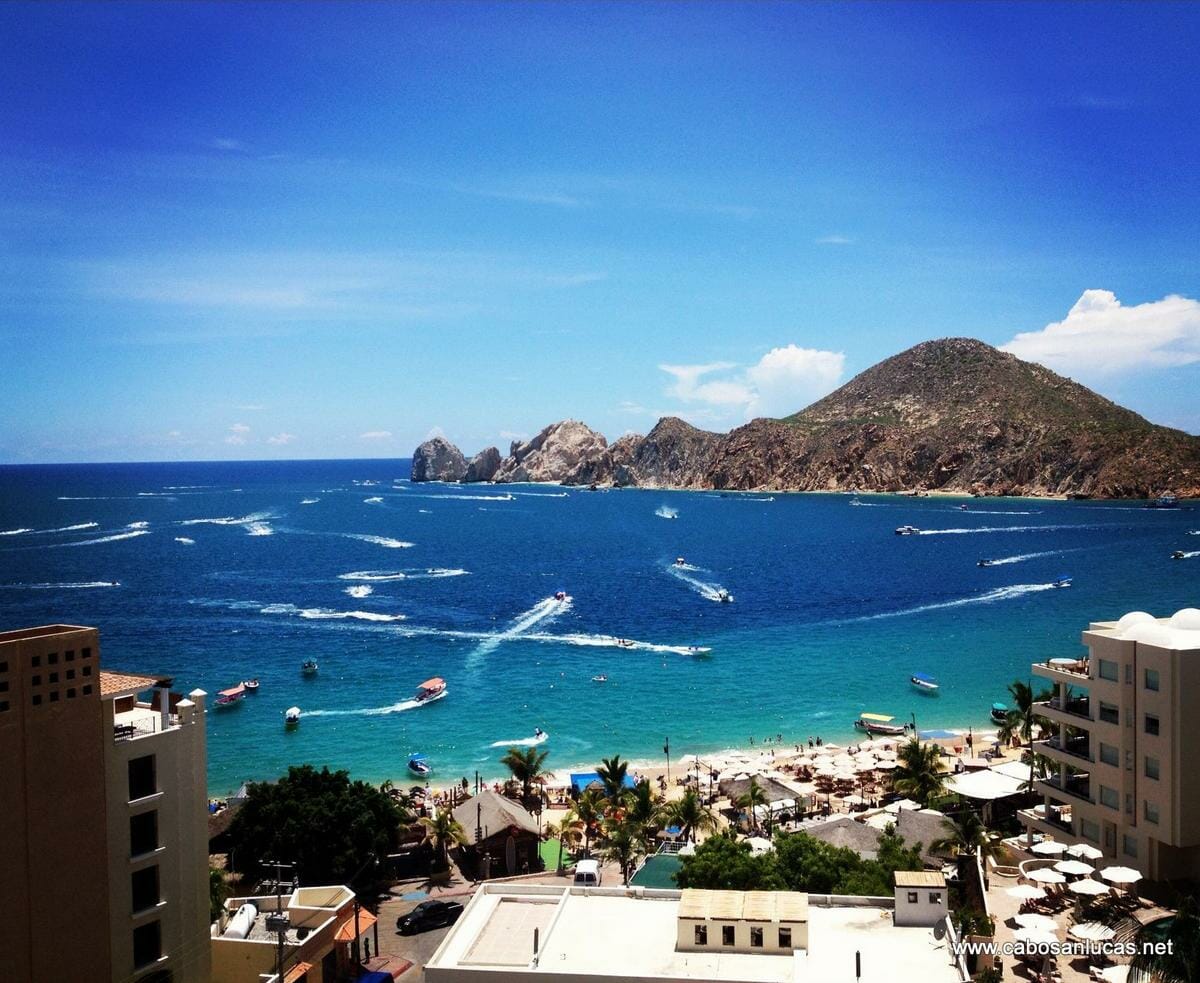 What Is The Weather Like In Cabo San Lucas?